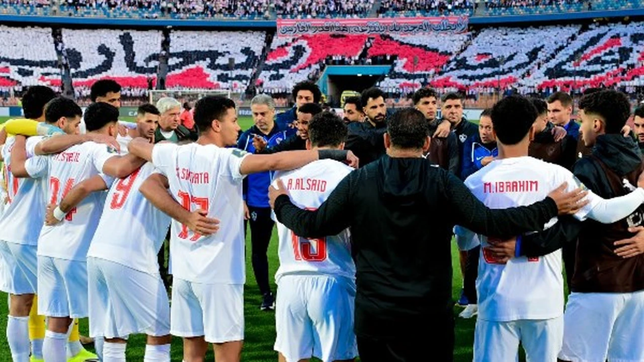 مصدر يوضح حقيقة تقديم مباراة الزمالك والمصري بسبب مواجهة شباب بلوزداد